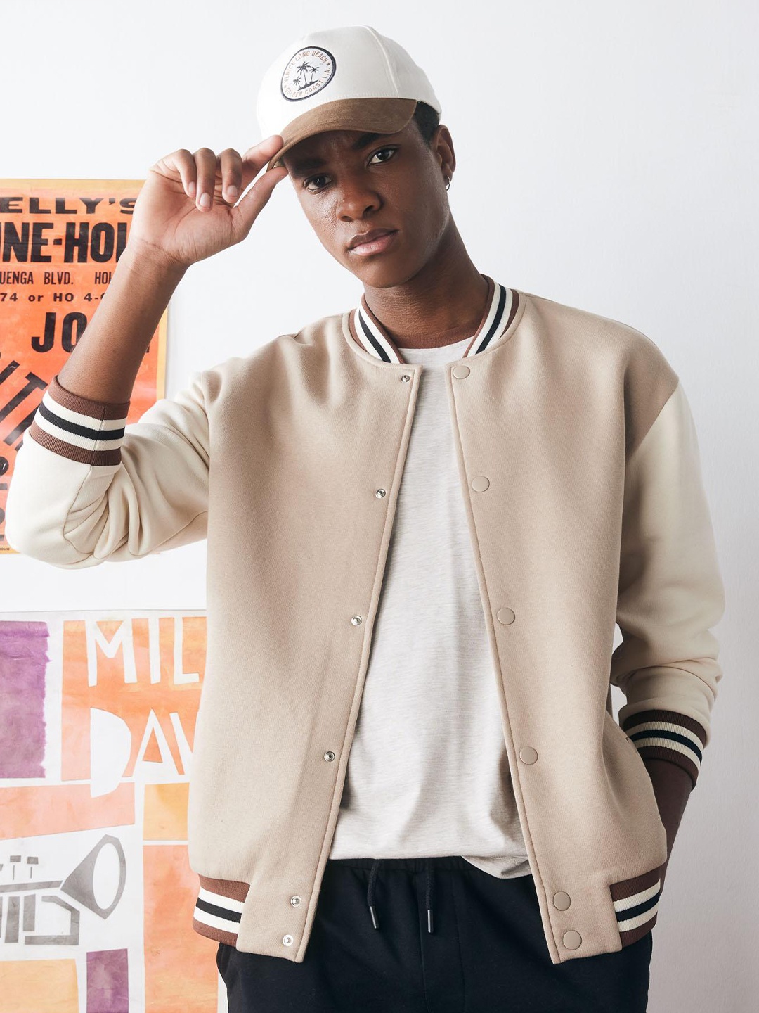 

DeFacto Striped Stand Collar Sweatshirts, Beige