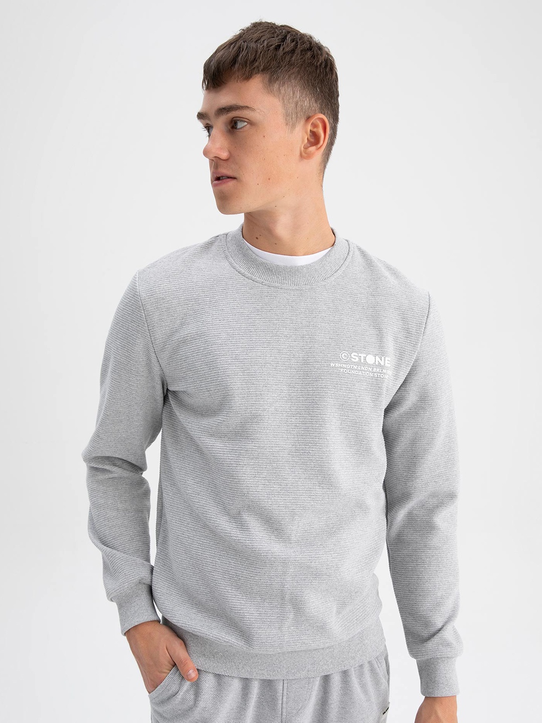 

DeFacto Round Neck Long Sleeves Pullover, Grey