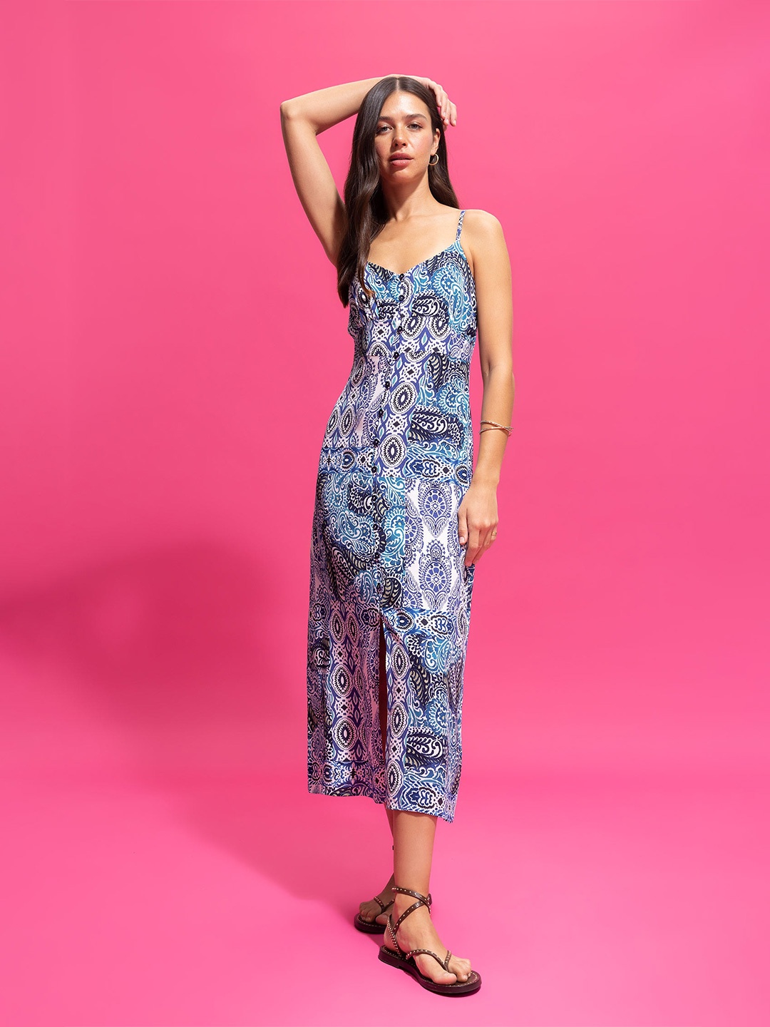 

DeFacto Ethnic Motifs Printed Sweetheart Neck A-Line Midi Dress, Blue