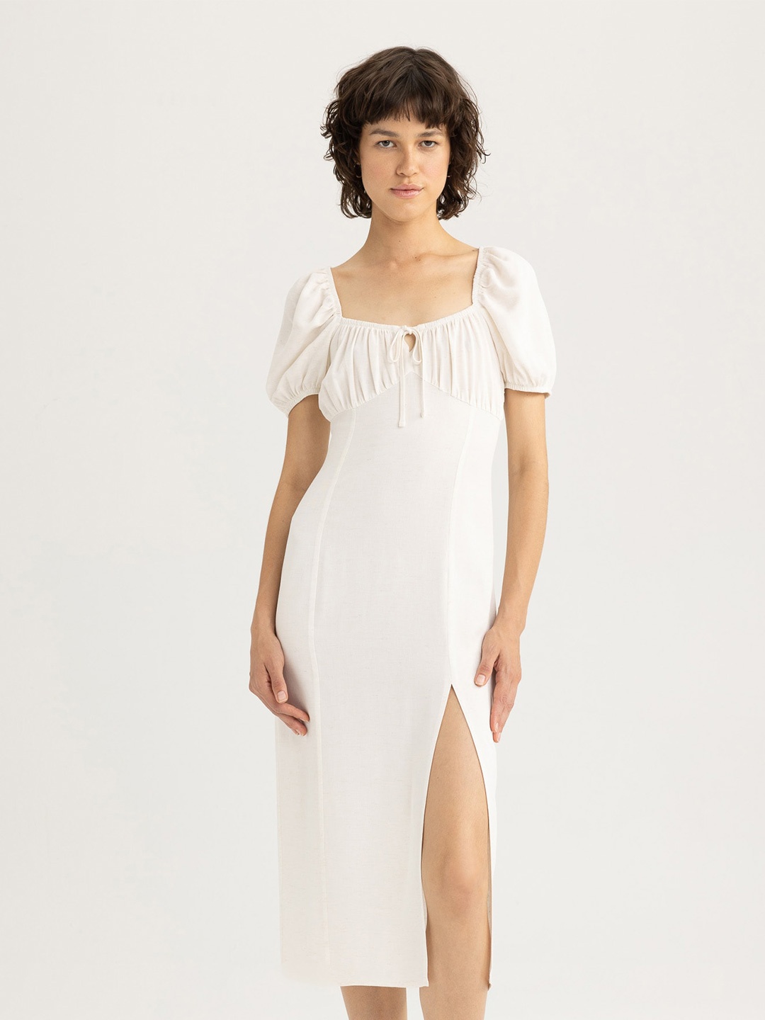 

DeFacto Pleated Detailed Square Neck Puff Sleeves A-Line Midi Dress, Off white