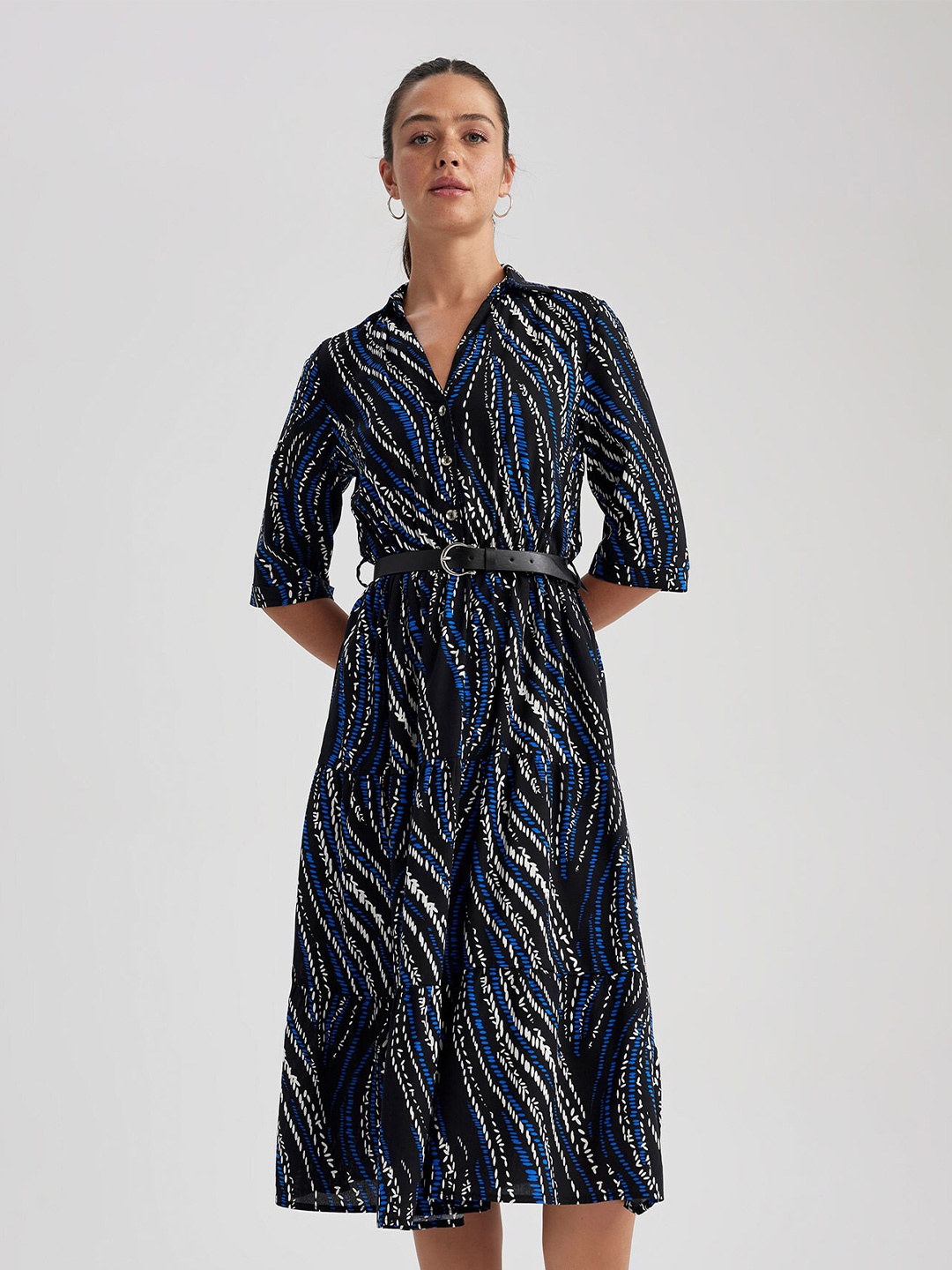 

DeFacto Abstract Printed Belt Detailed Shirt Collar A-Line Dress, Blue