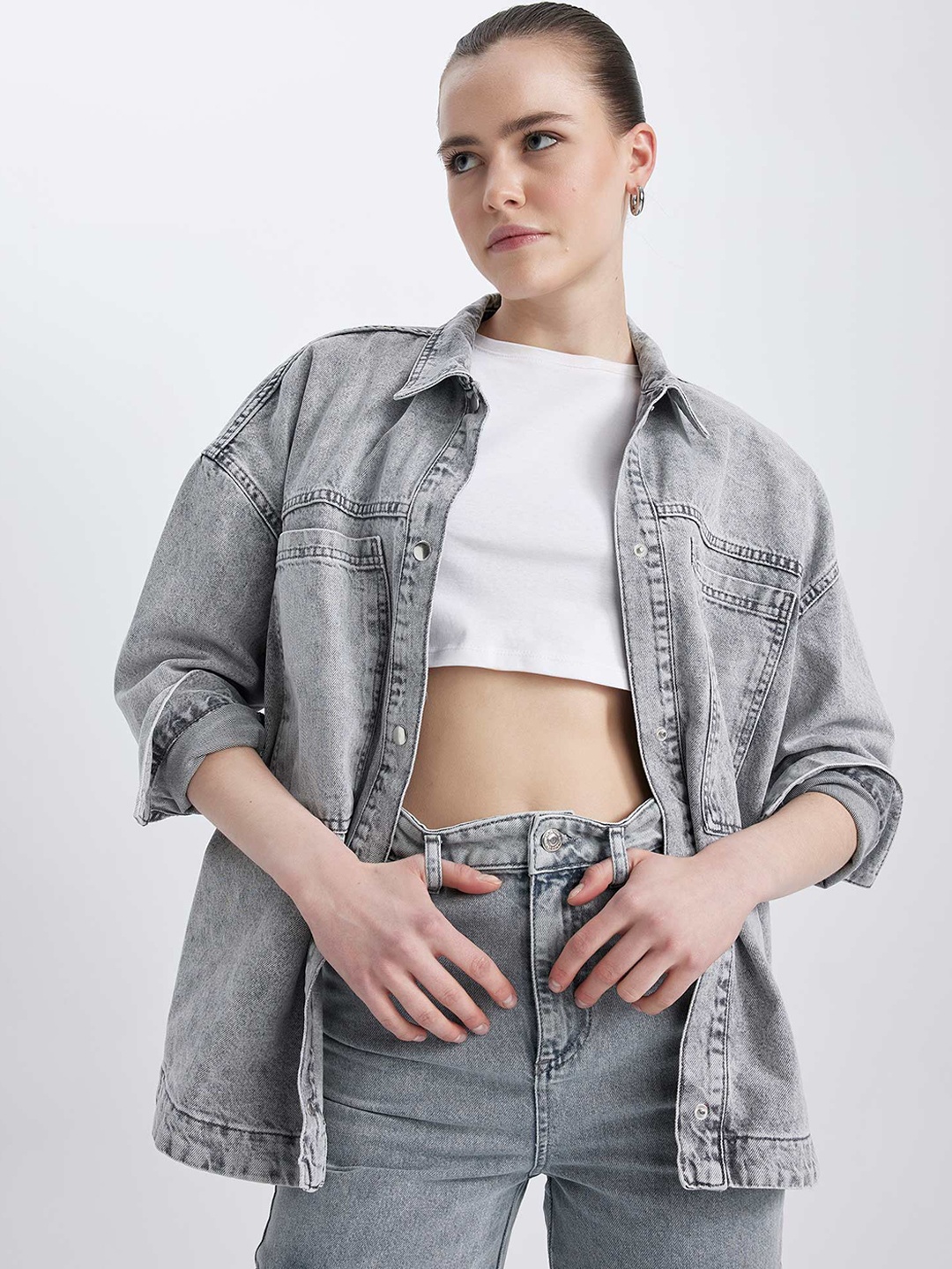 

DeFacto Washed Pure Cotton Denim Jacket, Grey
