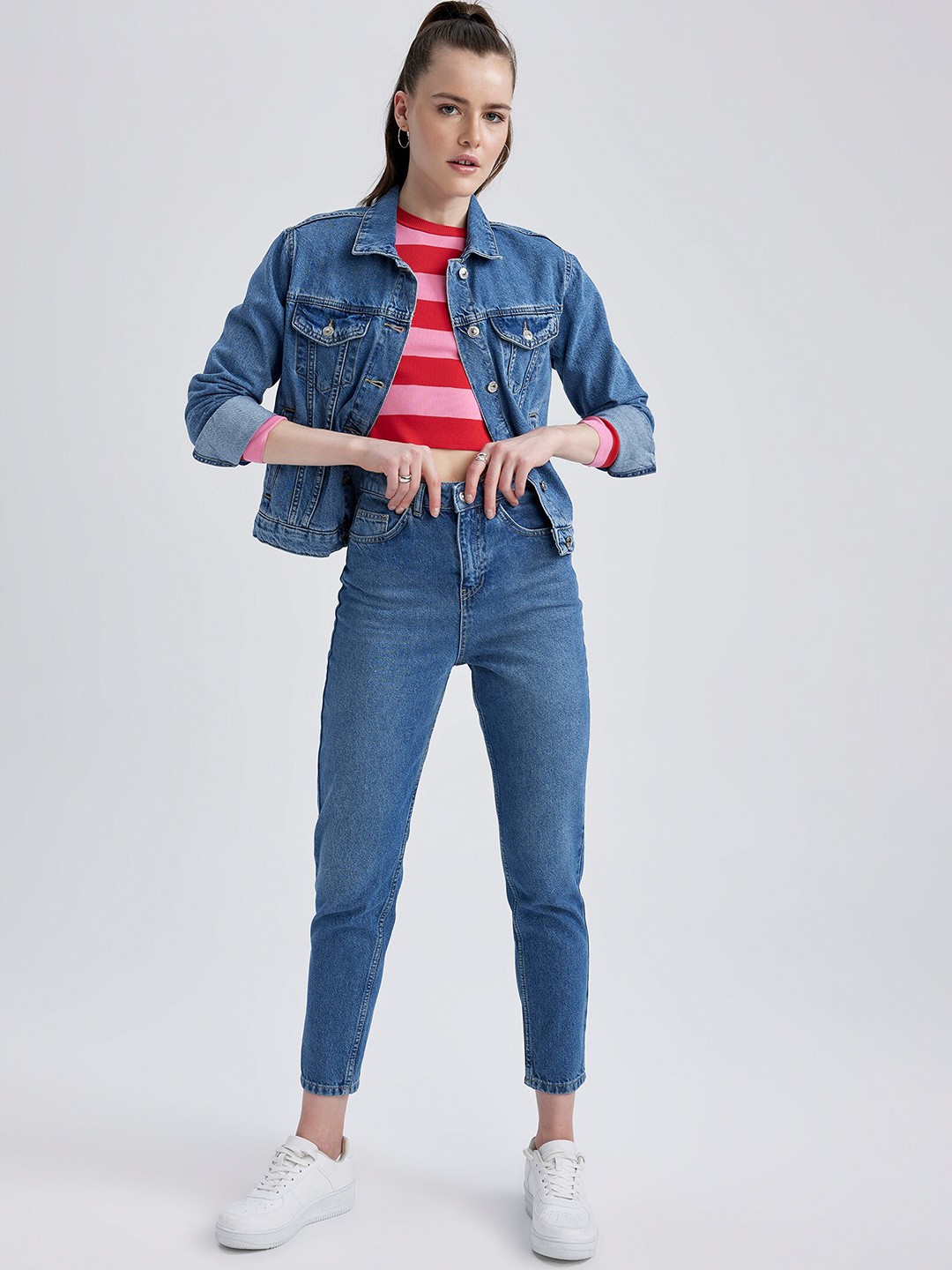 

DeFacto Spread Collar Washed Crop Cotton Denim Jacket, Blue