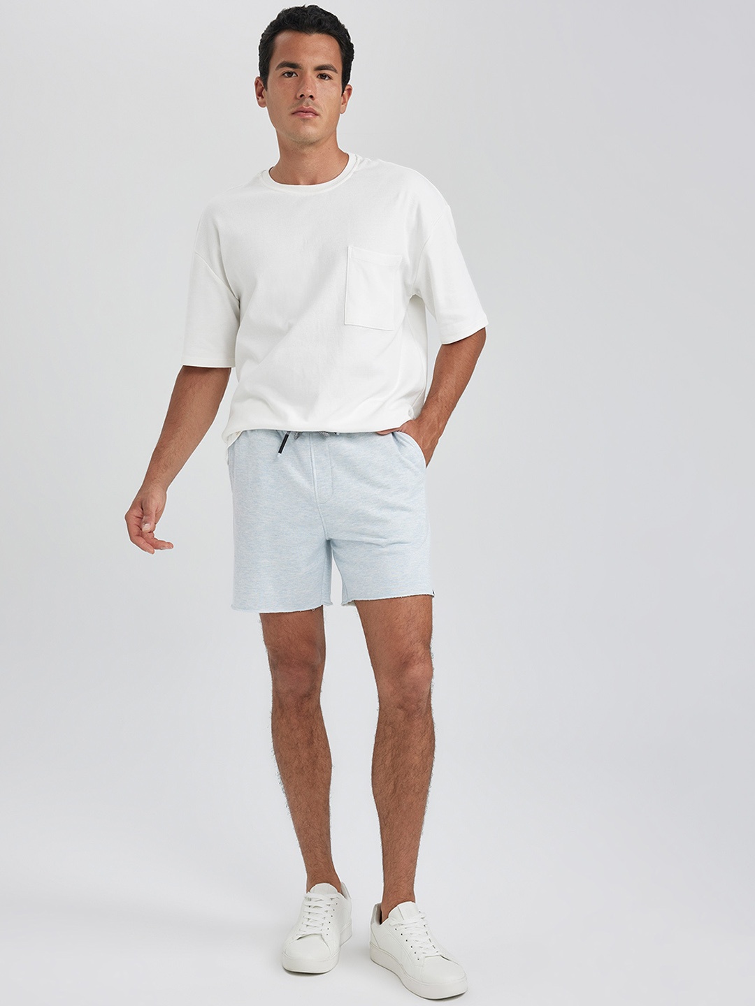 

DeFacto Men Mid Rise Shorts, Blue