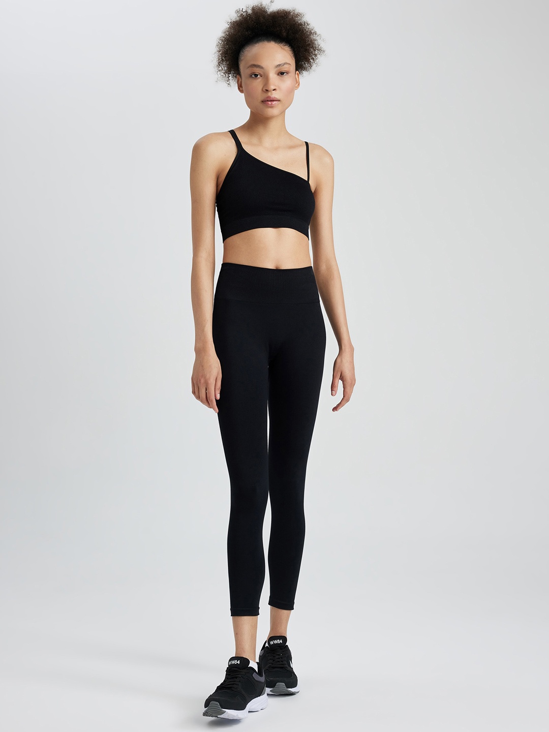 

DeFacto Slim Fit Ankle Length Leggings, Black