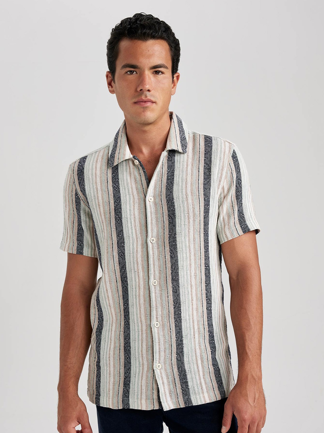 

DeFacto Striped Short Sleeves Casual Shirt, Off white