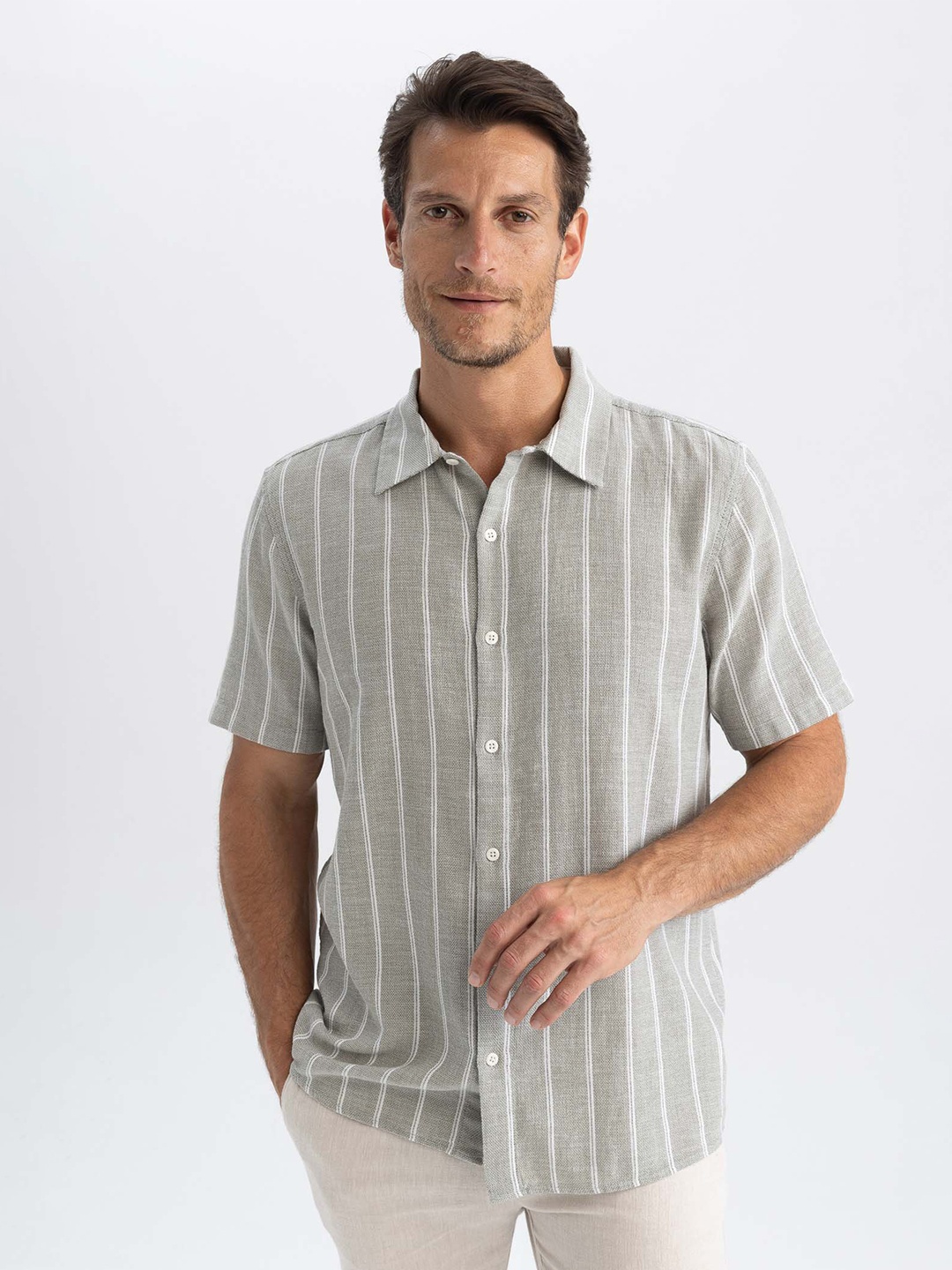 

DeFacto Striped Short Sleeves Pure Cotton Casual Shirt, Grey