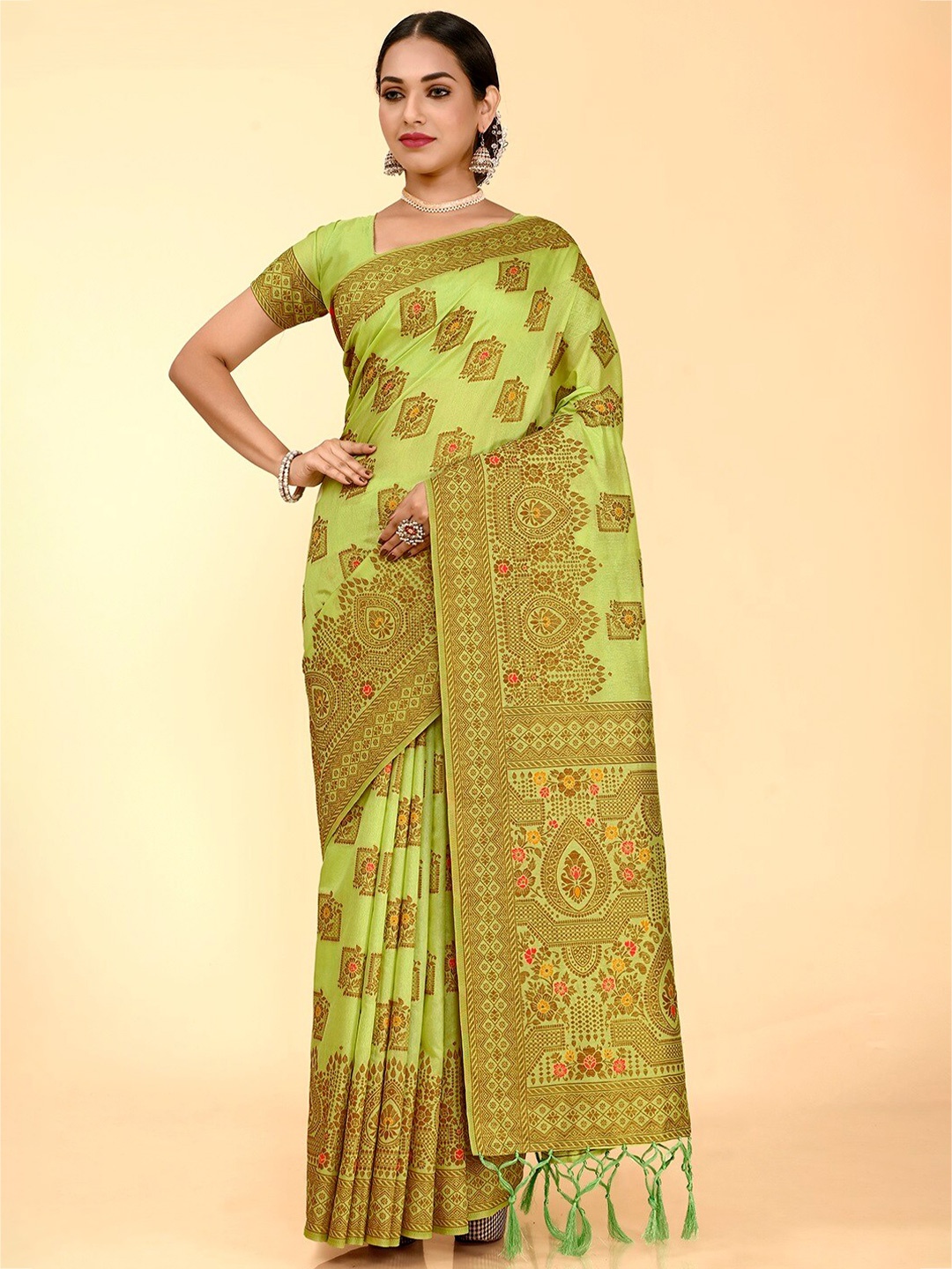 

FLOURIOUS Woven Design Zari Pure Silk Banarasi Saree, Lime green