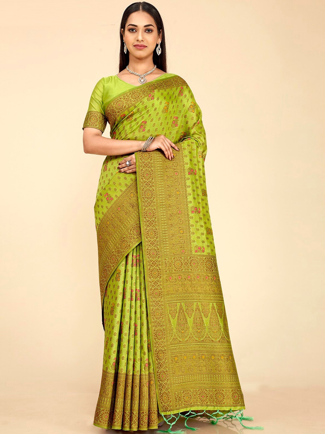 

FLOURIOUS Woven Design Zari Detailed Pure Silk Banarasi Saree, Lime green