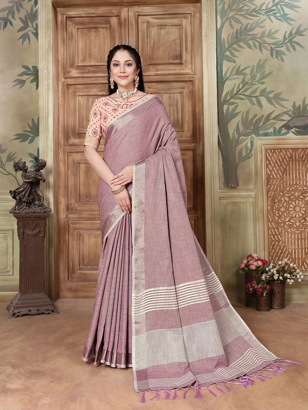 

Dori Mauve Zari Pure Linen Saree