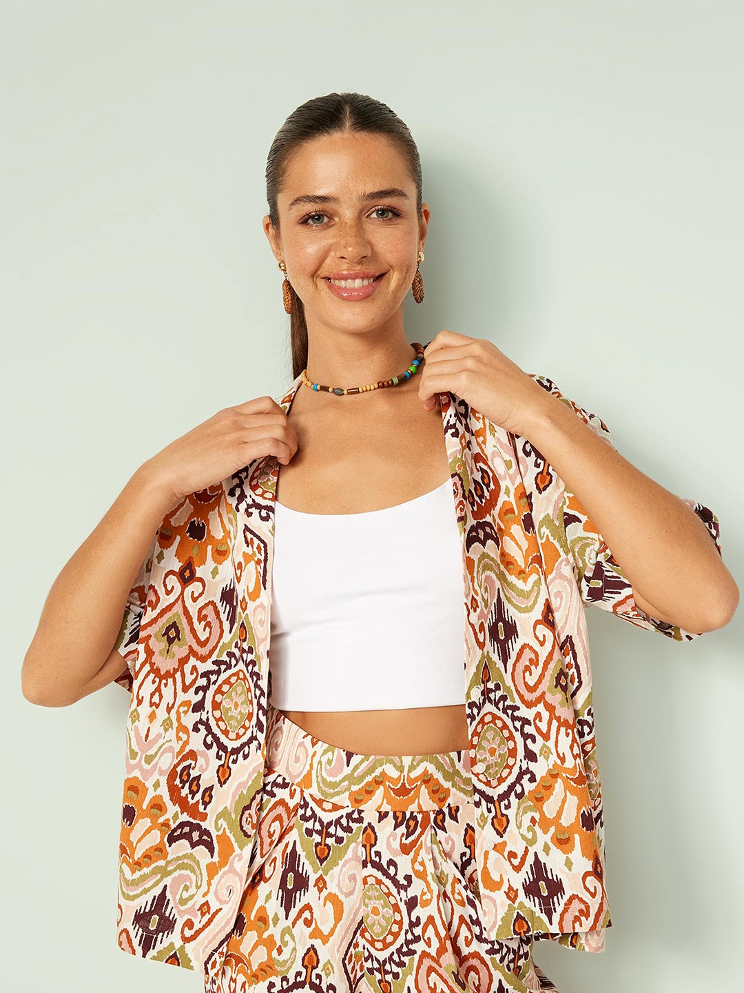 

DeFacto Ethnic Motifs Printed Cuban Collar Cotton Casual Shirt, Beige