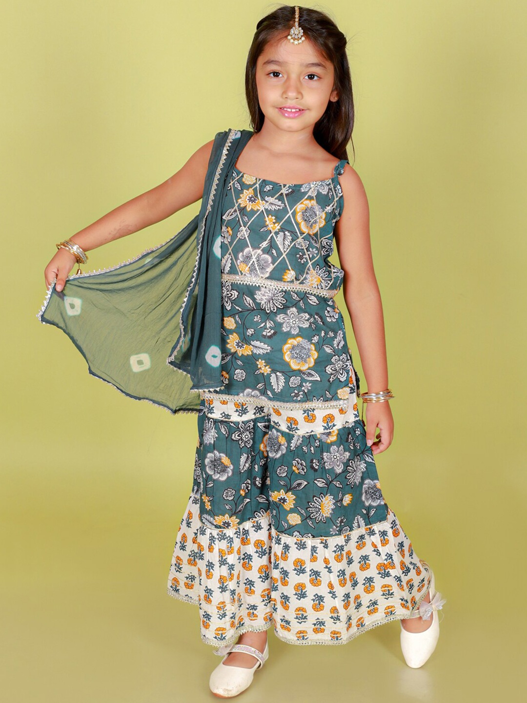 

Stuffie Land Girls Floral Printed Gotta Patti Pure Cotton Kurta & Sharara With Dupatta, Green
