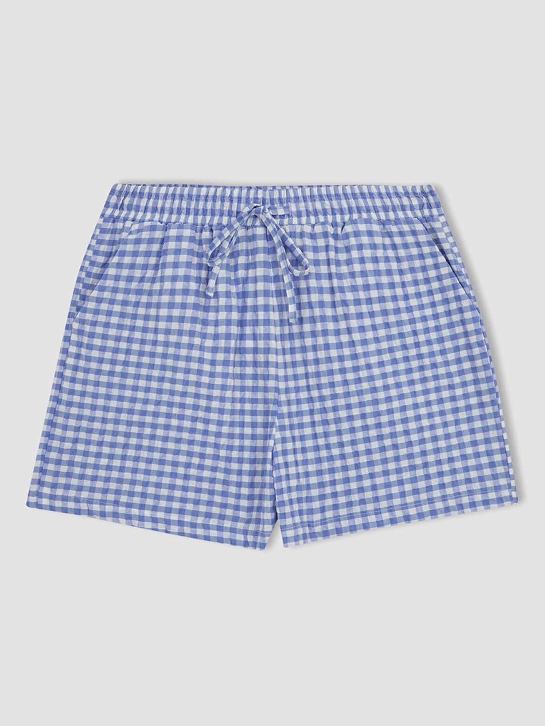 

DeFacto Women Checked Shorts, Na