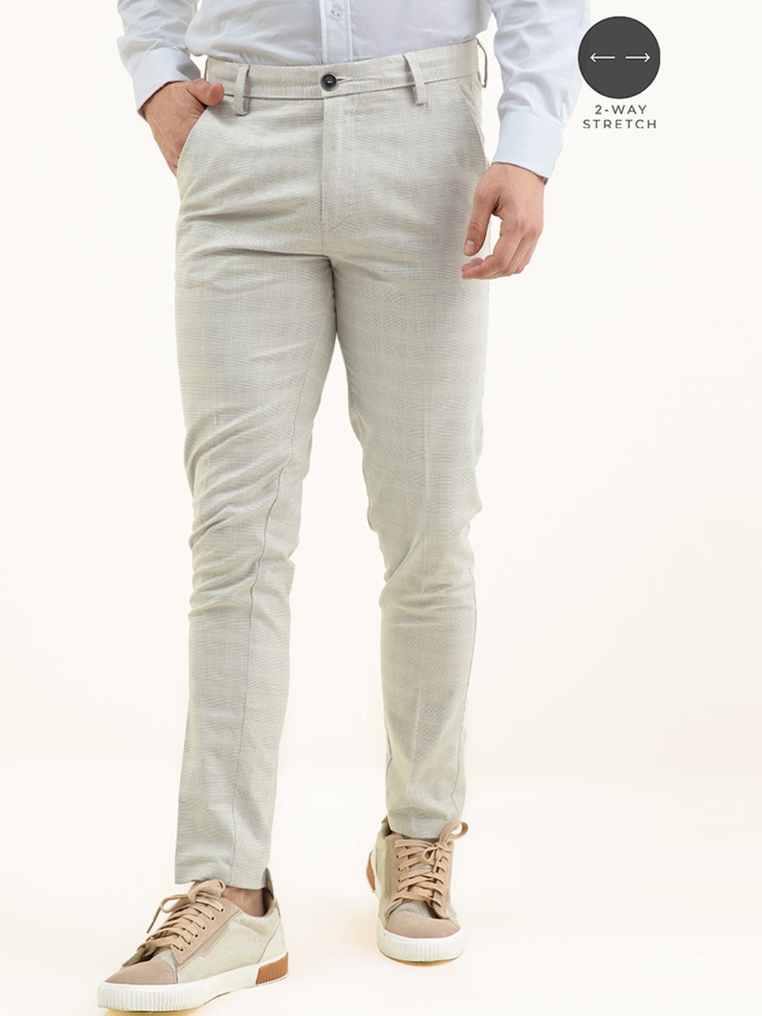 

Snitch Men Cream-Coloured Checked Mid-Rise Slim Fit Cotton Chinos Trousers