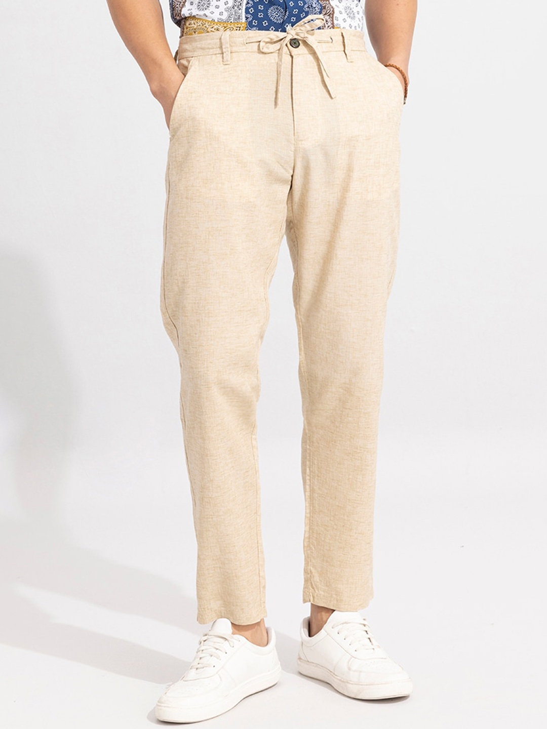 

Snitch Men Beige Mid-Rise Loose Fit Linen Trousers