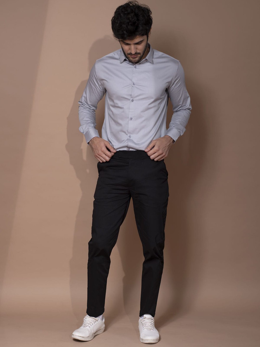 

Beyours Men Mid-Rise Regular Fit Trousers, Black
