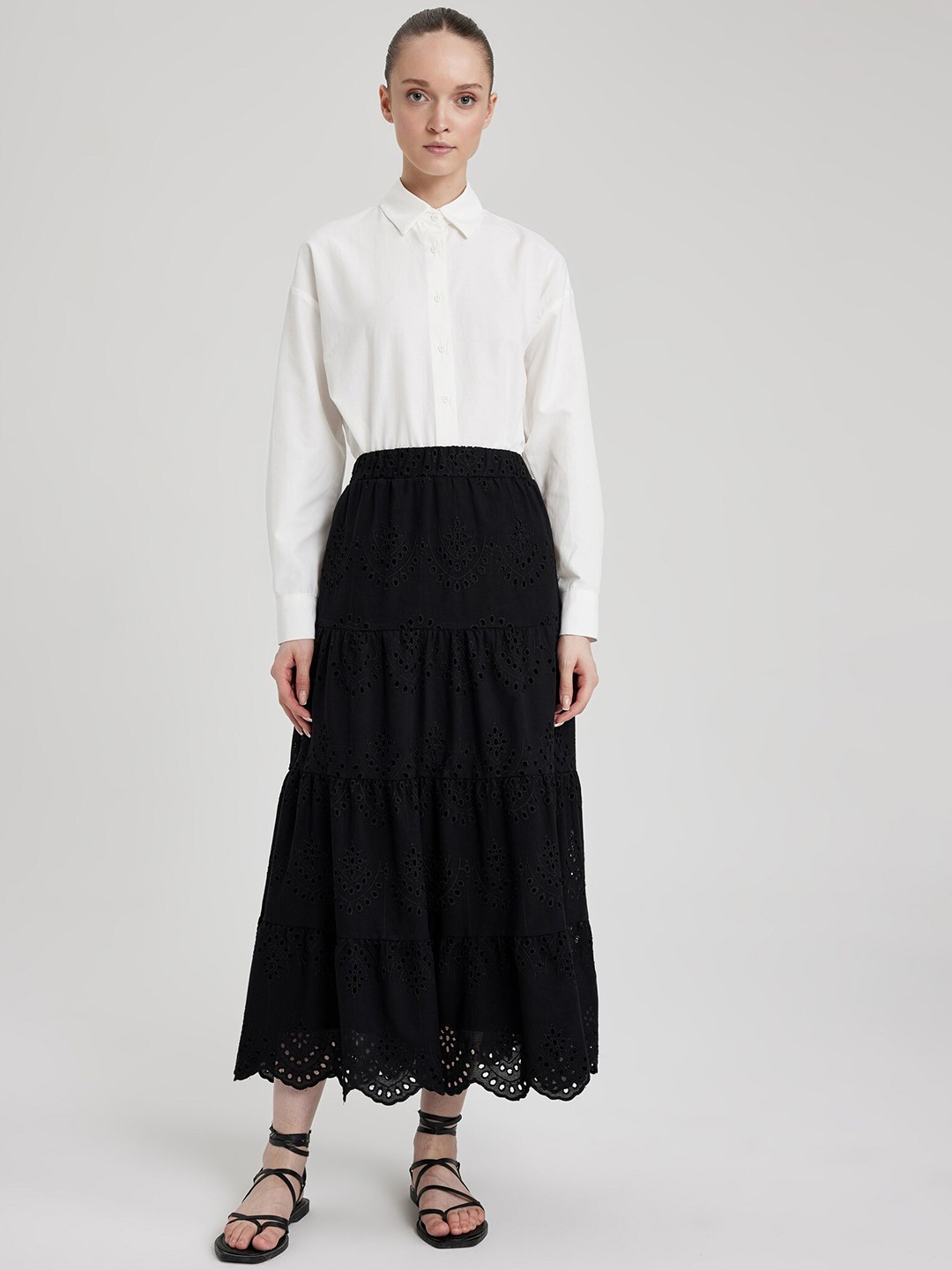 

DeFacto Flared Midi Skirt, Black
