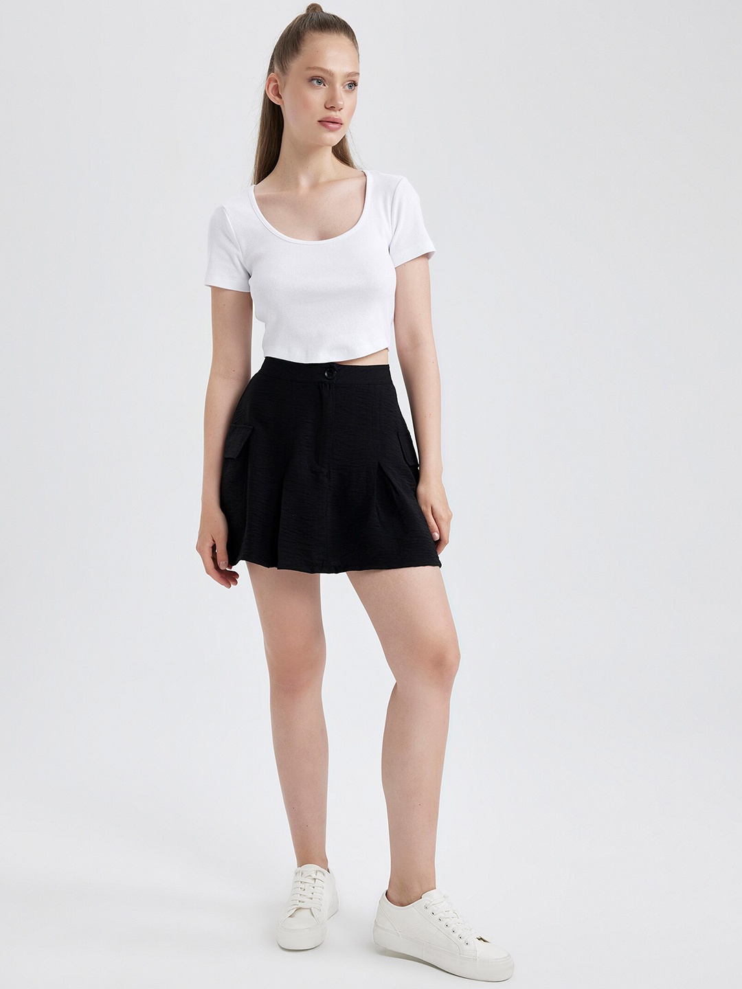 

DeFacto Self-Design Mini Skirt, Black