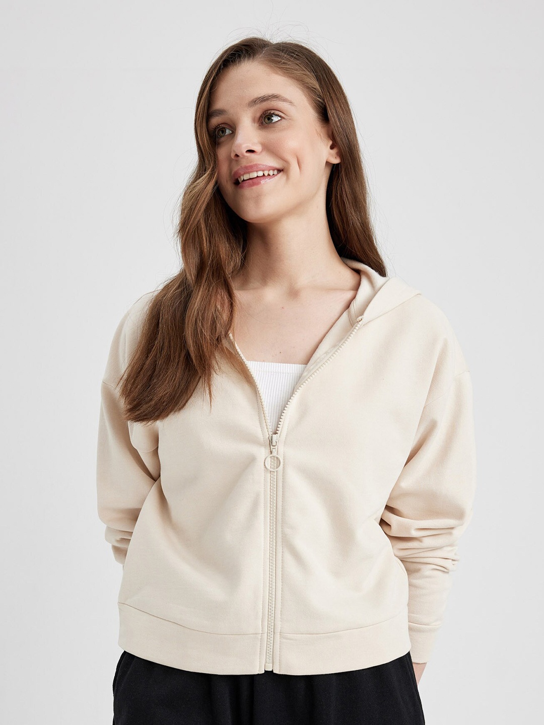 

DeFacto Open-Front Full Sleeve Hooded Sweatshirt, Off white