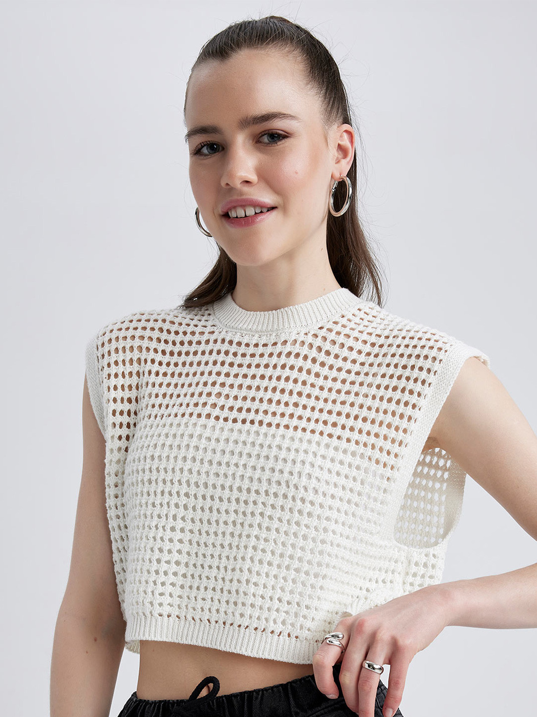 

DeFacto Women Open Knit Crop Pullover Sweater, White
