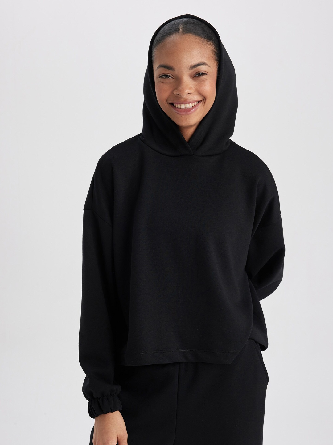 

DeFacto Hooded Pullover Sweatshirt, Black