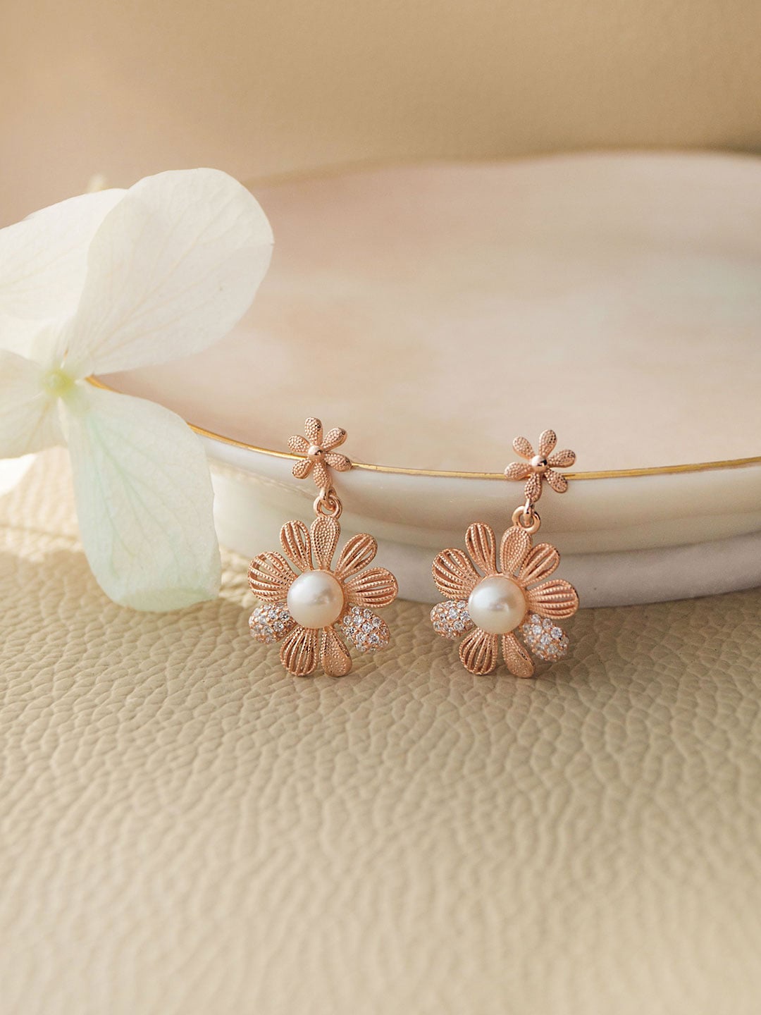 

MANNASH Rose Gold Floral Drop Earrings