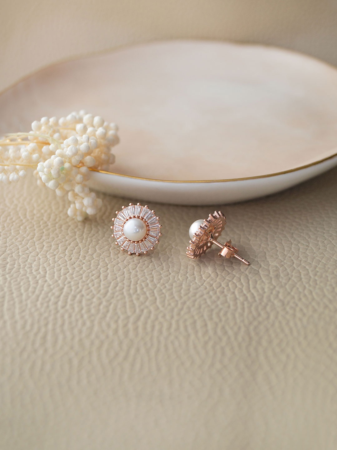 

MANNASH Rose Gold Plated Pearls Beaded Sterling Silver Studs Earrings