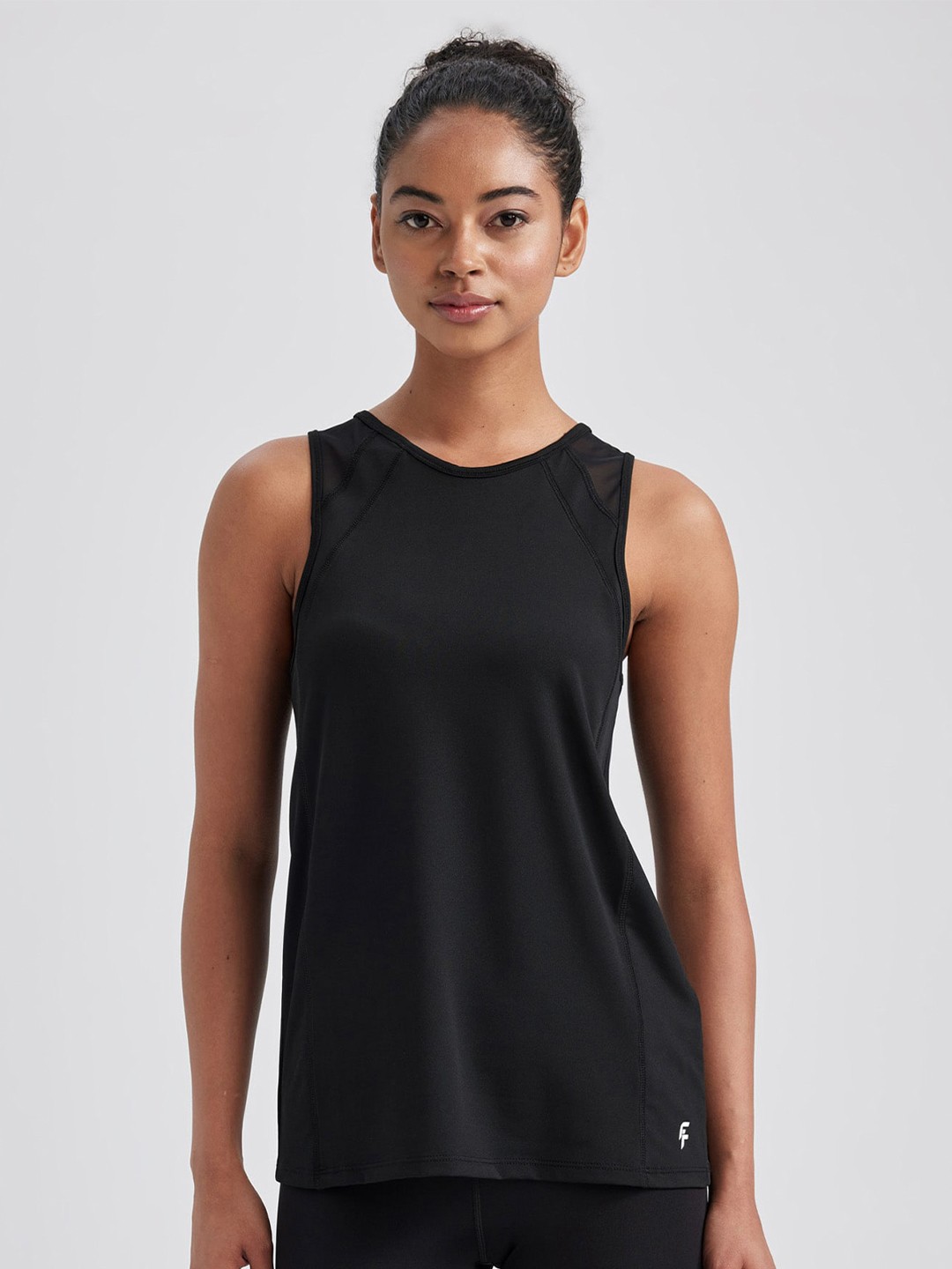 

DeFacto Round Neck Tank Top, Na
