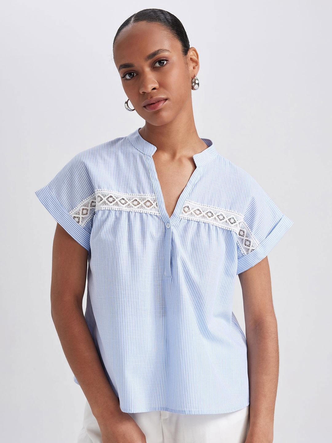 

DeFacto Mandarin Collar Cotton Top, Blue
