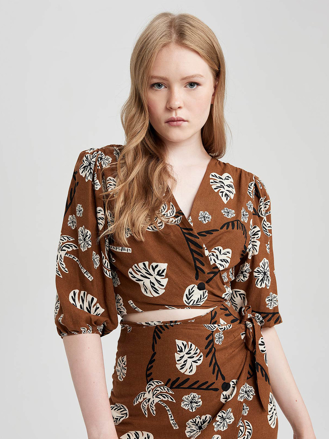

DeFacto Floral Print V-Neck Wrap Top, Brown