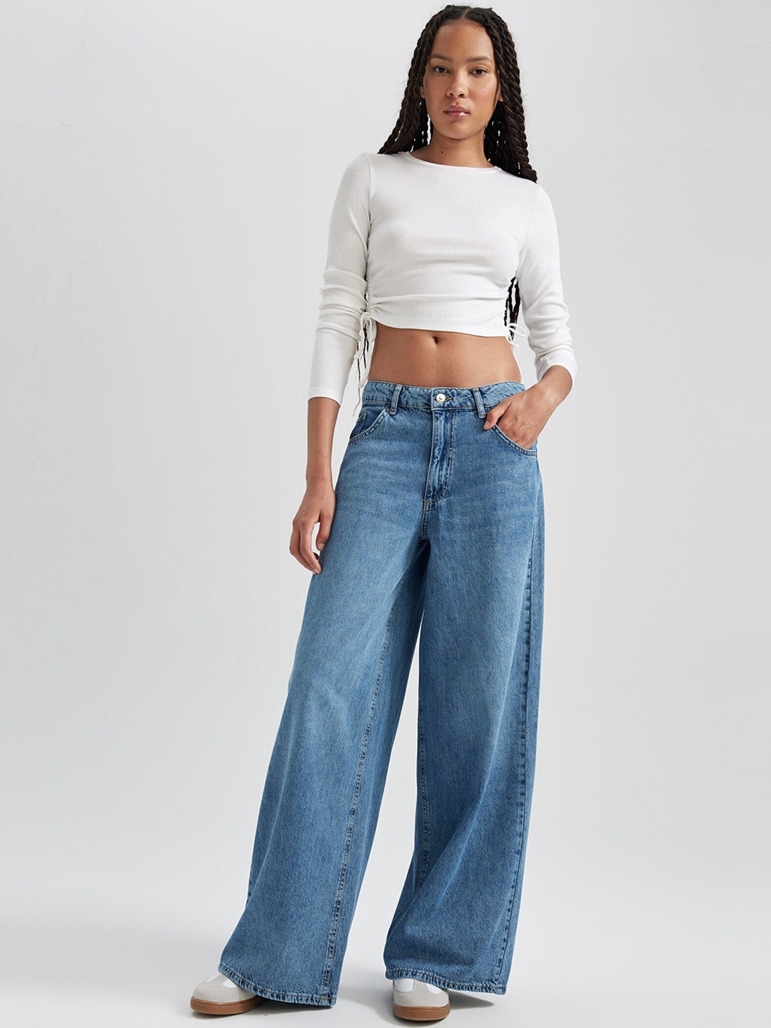 

DeFacto Women Wide Leg Light Fade Pure Cotton Jeans, Blue