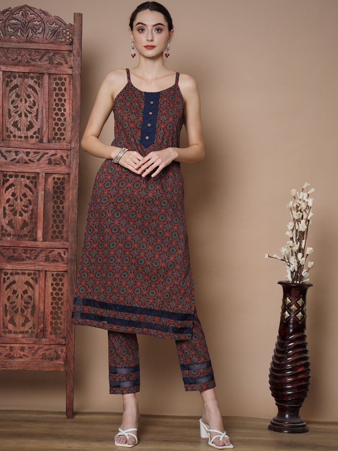 

Myshka Ethnic Motifs Printed Regular Pure Cotton Kurta With Trousers, Blue