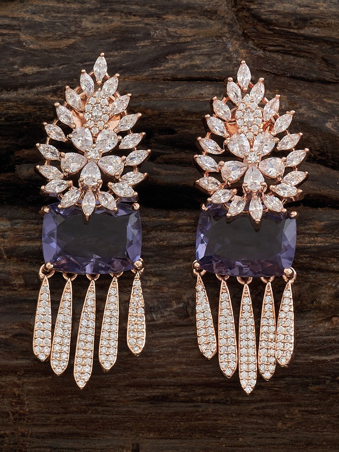 

Kushal's Fashion Jewellery Rose Gold-Plated Leaf Shaped Studs Earrings