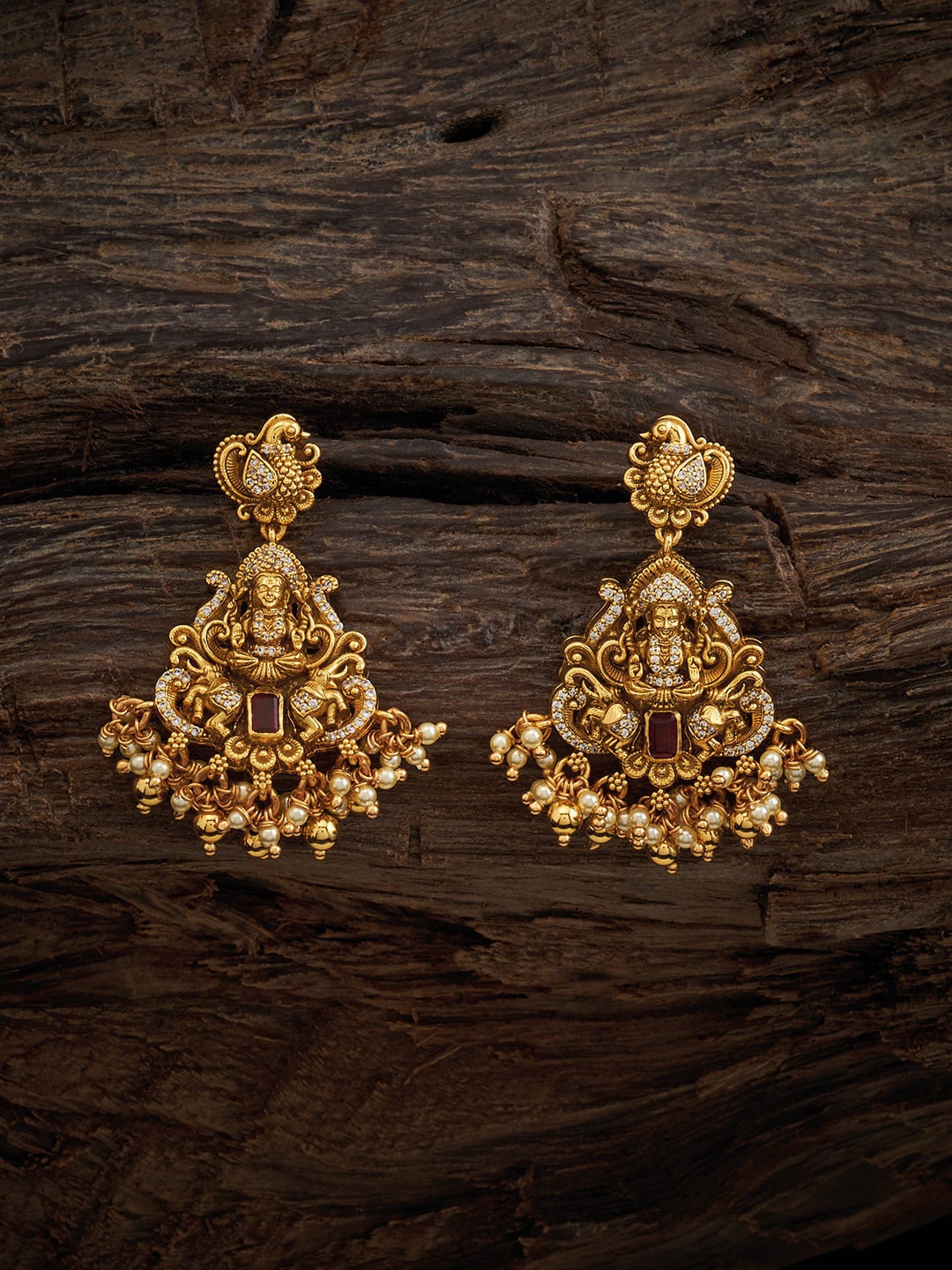 

Kushal's Fashion Jewellery Gold-Plated Stone-Studded Contemporary Drop Earrings