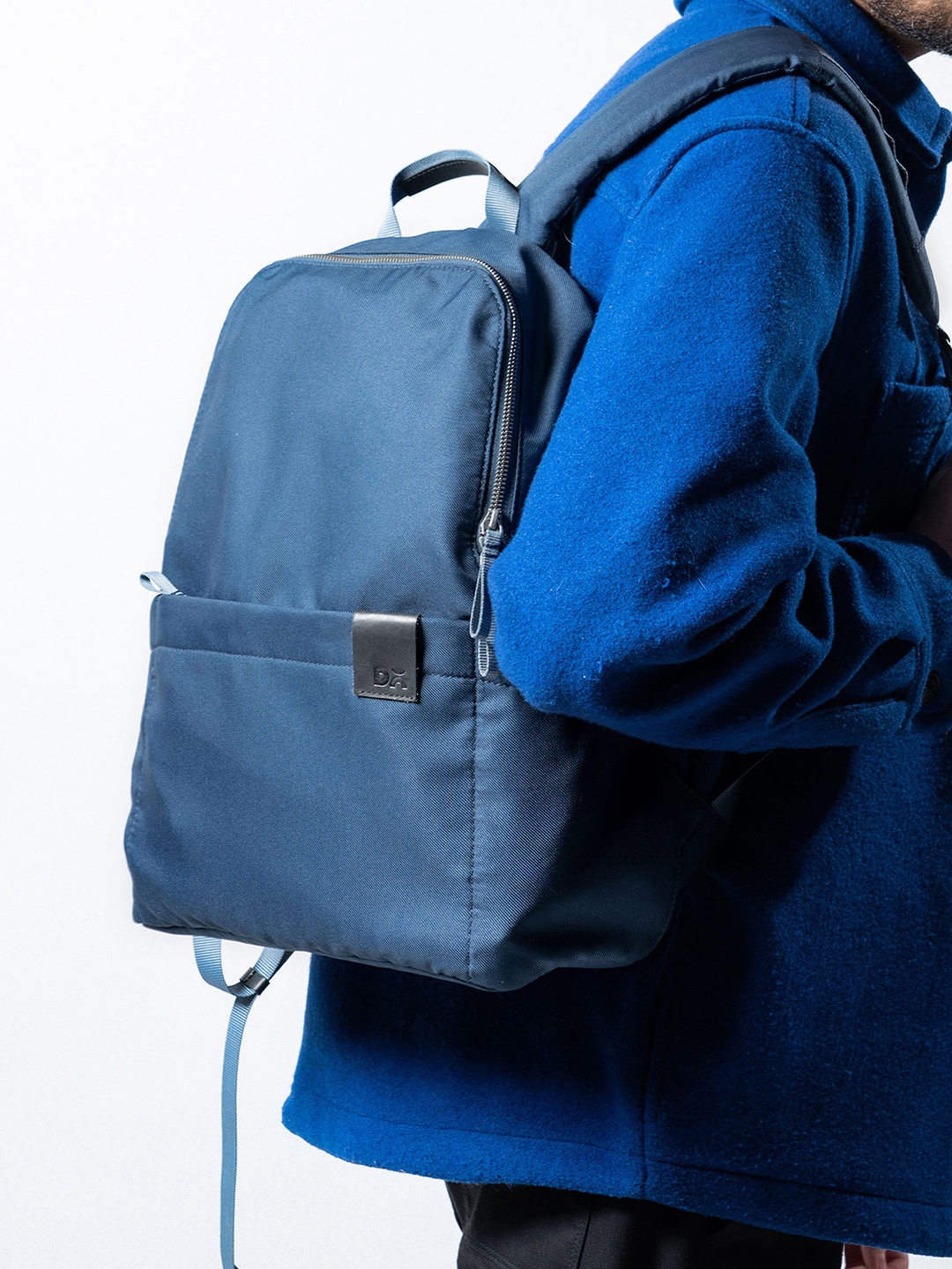 

DailyObjects Unisex Laptop Bag, Blue
