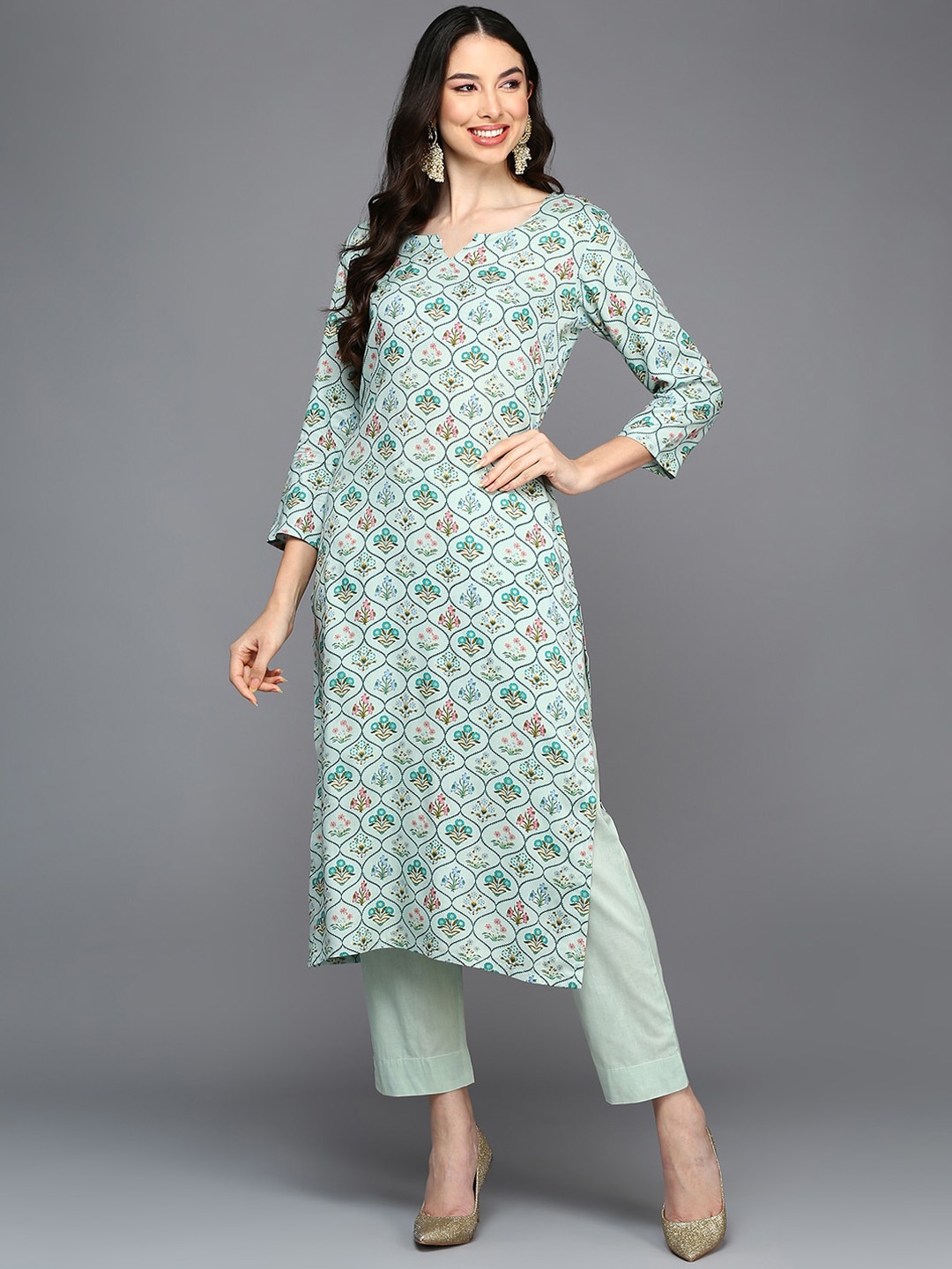 

AHIKA Floral Printed Round Neck Straight Kurta, Blue