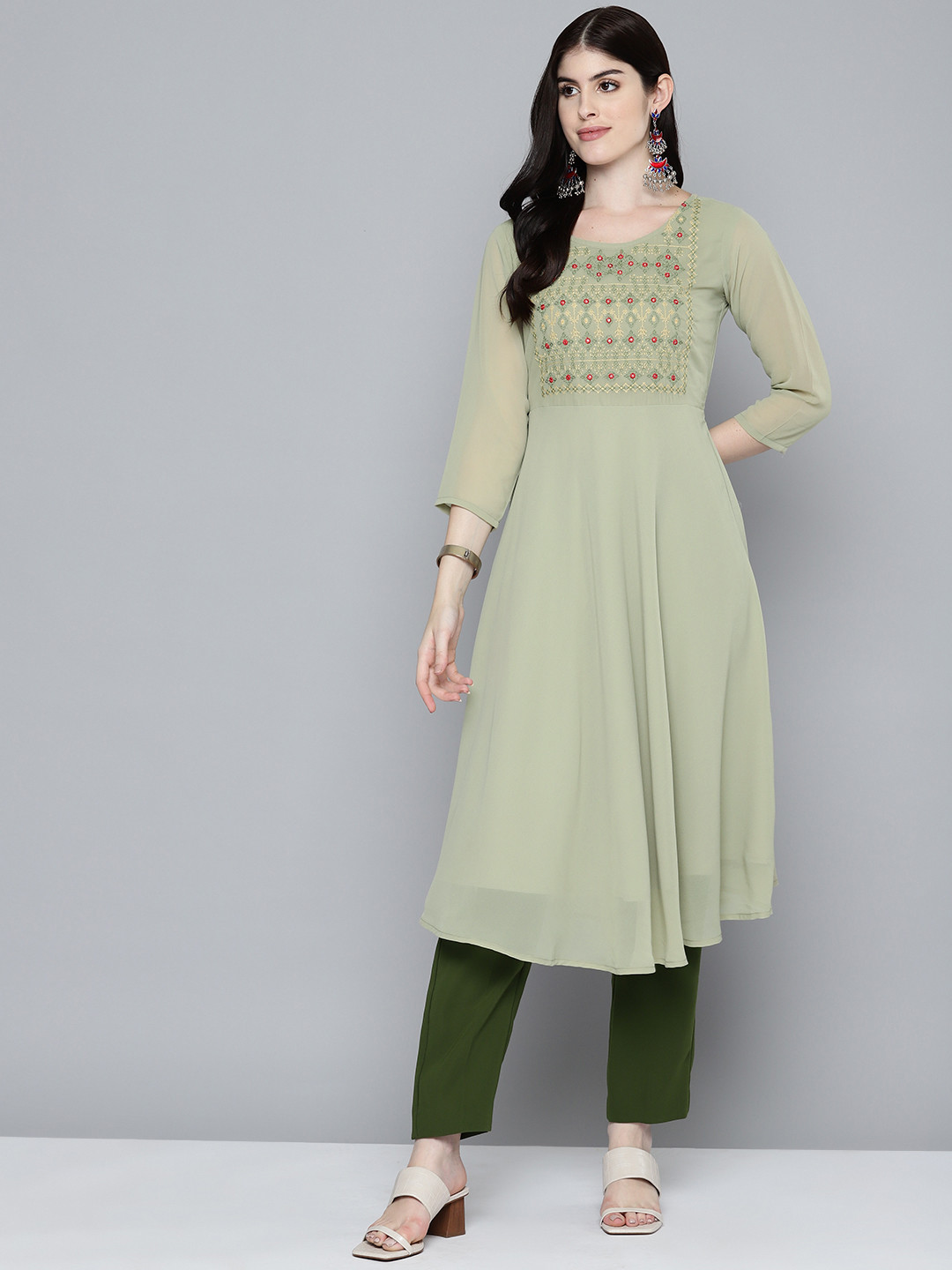 

Jompers Ethnic Motifs Embroidered Thread Work Georgette Kurta, Green