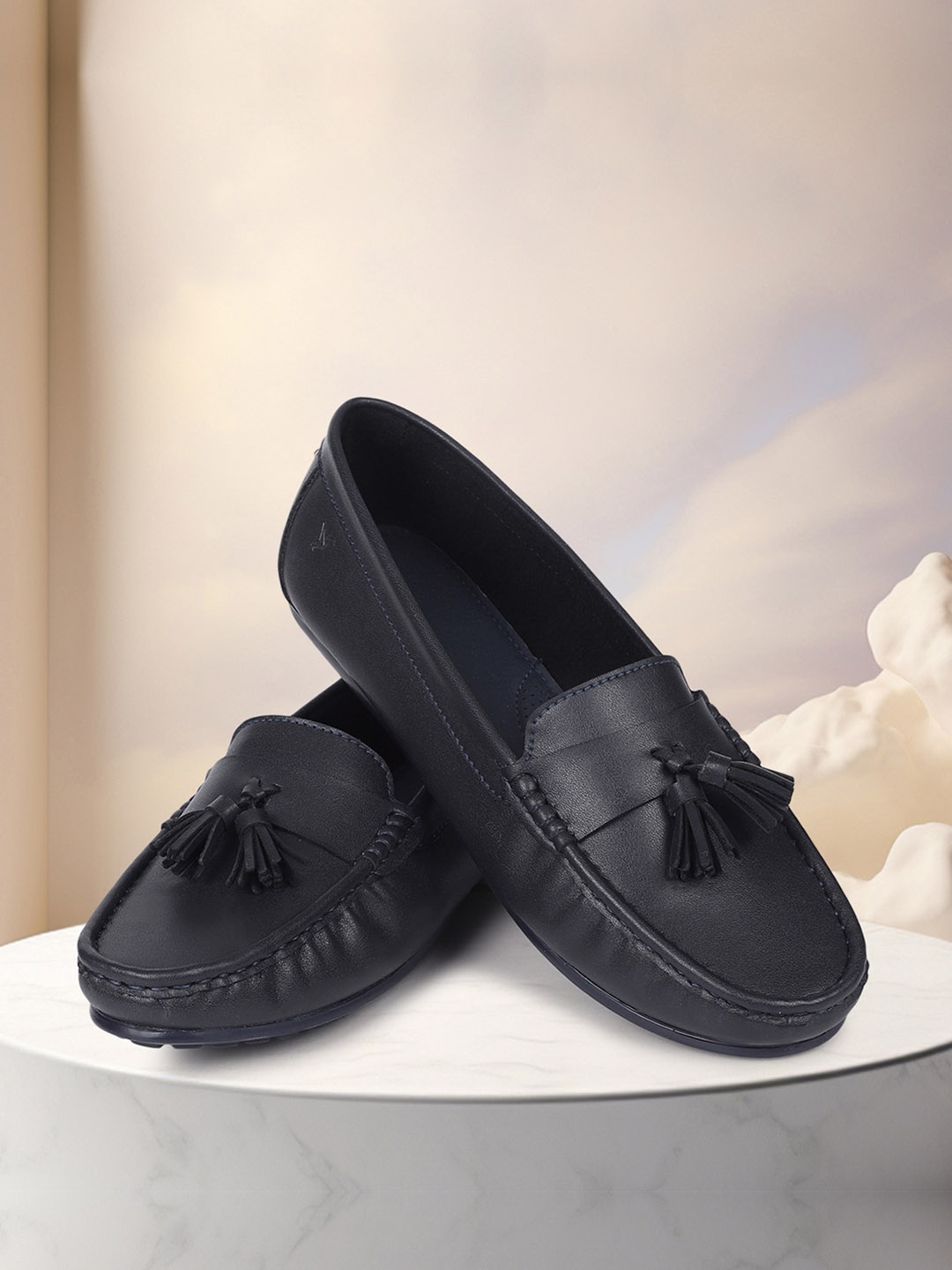 

yoho Women Bliss Comfort Insole Basics Anti-Skid Sole Tassel Loafers, Navy blue