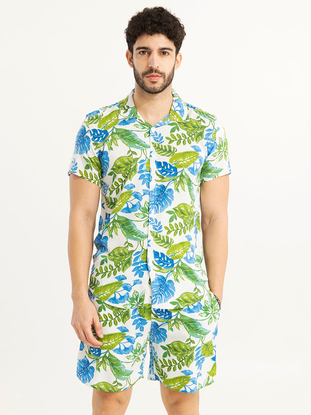 

Snitch Green Tropical Printed Shirt With Shorts