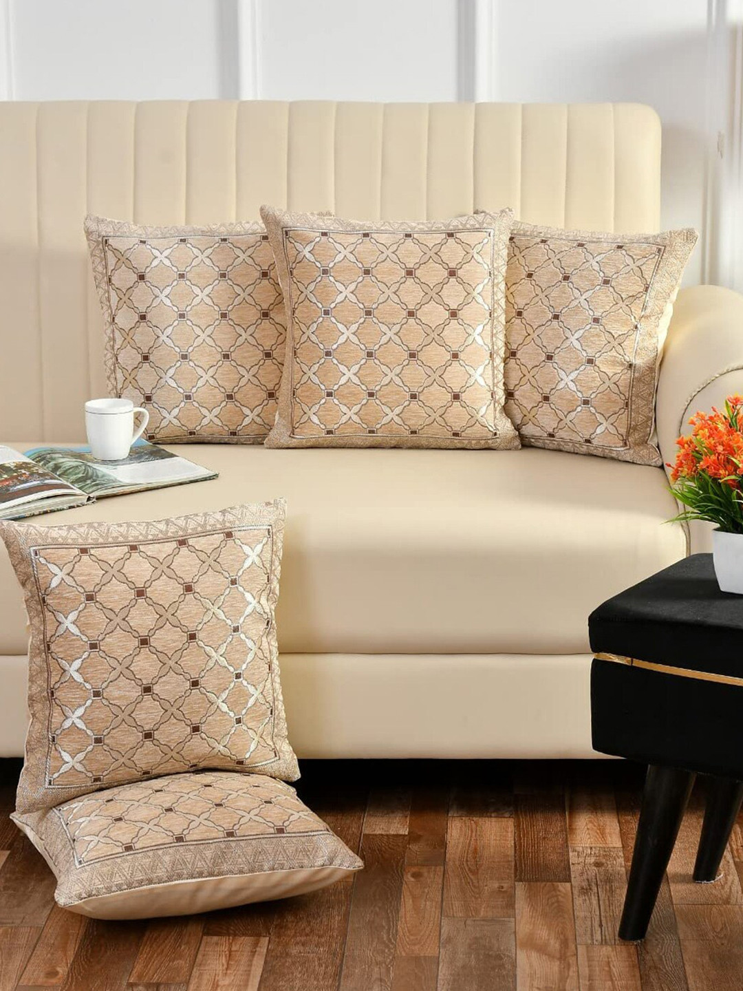 

DECOMIZER Cross Beige & Gold-Toned 5-Pieces Jacquard Ethnic Motifs Square Cushion Covers