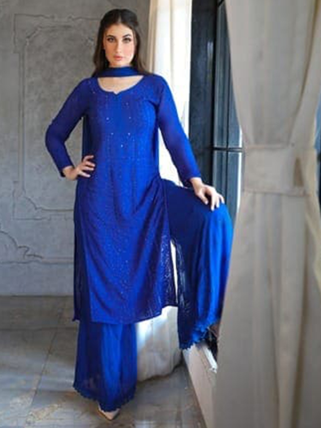 

LABEL AISHWARYRIKA Ethnic Motifs Embroidered Sequinned Chikankari Kurta, Blue