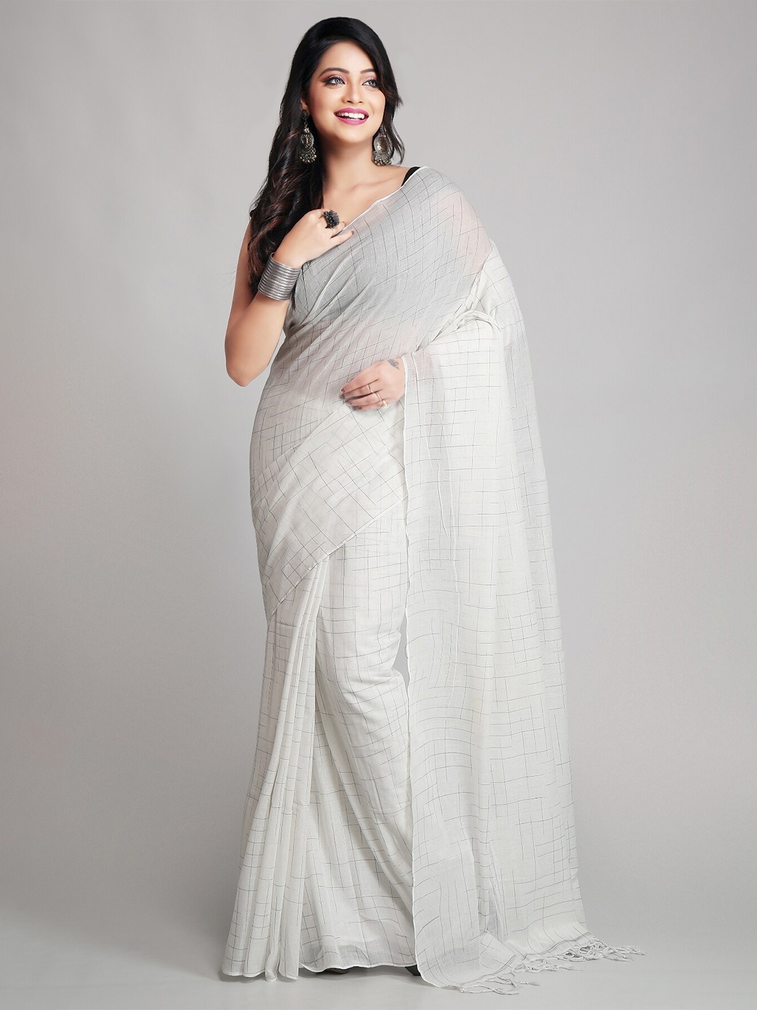 

WoodenTant Abstract Woven Design Pure Cotton Saree, White
