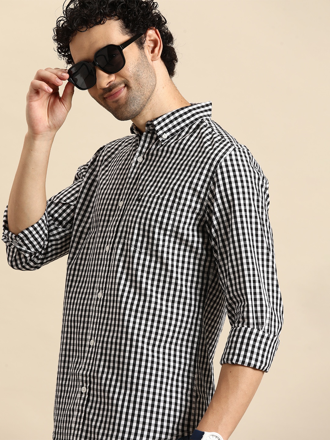 

United Colors of Benetton Slim Fit Gingham Checks Cotton Shirt, Black