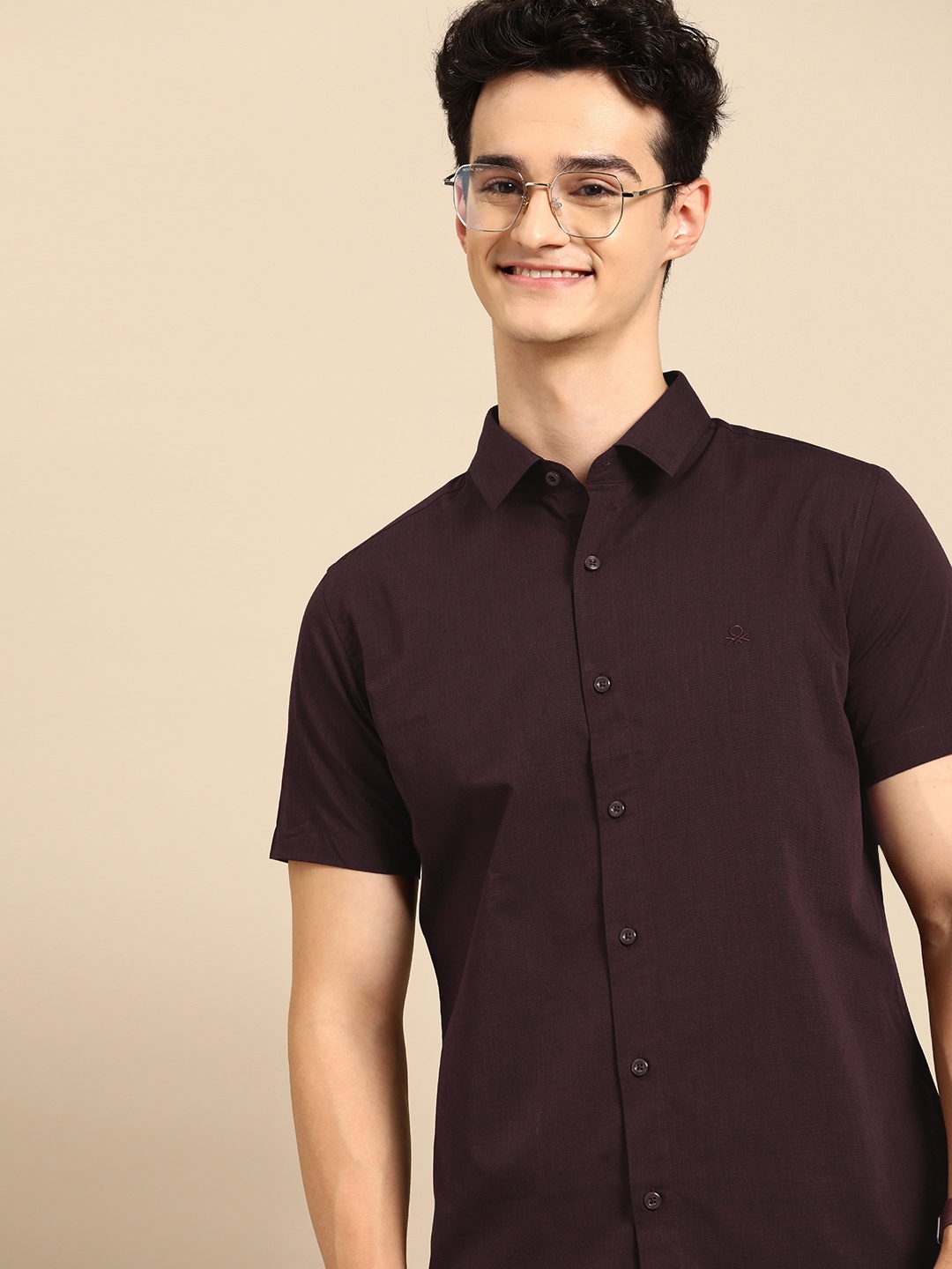 

United Colors of Benetton Pure Cotton Slim Fit Opaque Casual Shirt, Burgundy