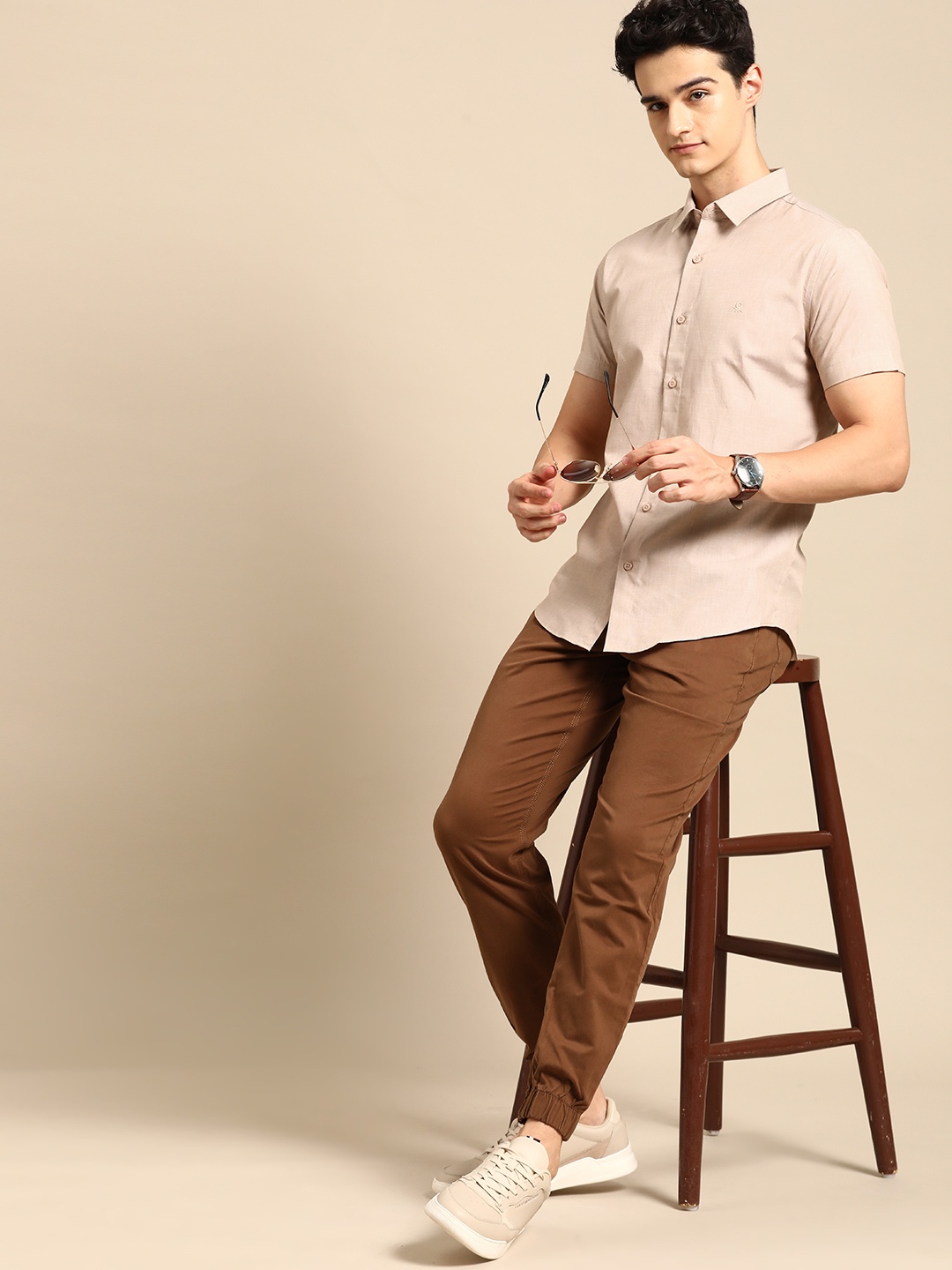 

United Colors of Benetton Men Slim Fit Pure Cotton Casual Shirt, Beige