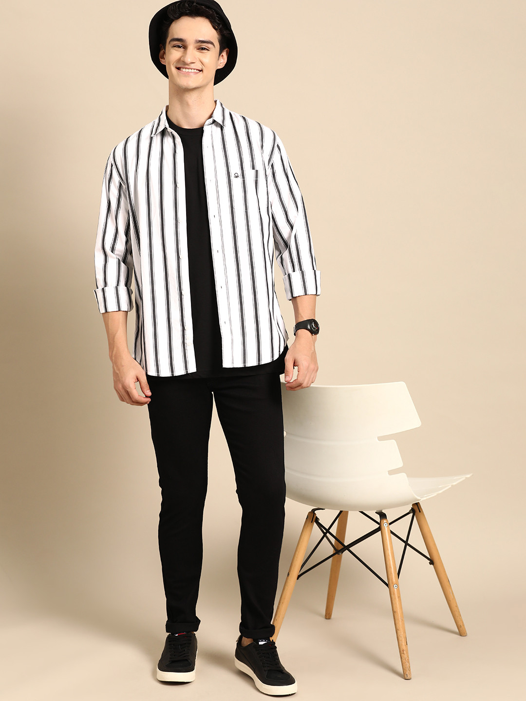 

United Colors of Benetton Men Pure Cotton Striped Casual Shirt, White