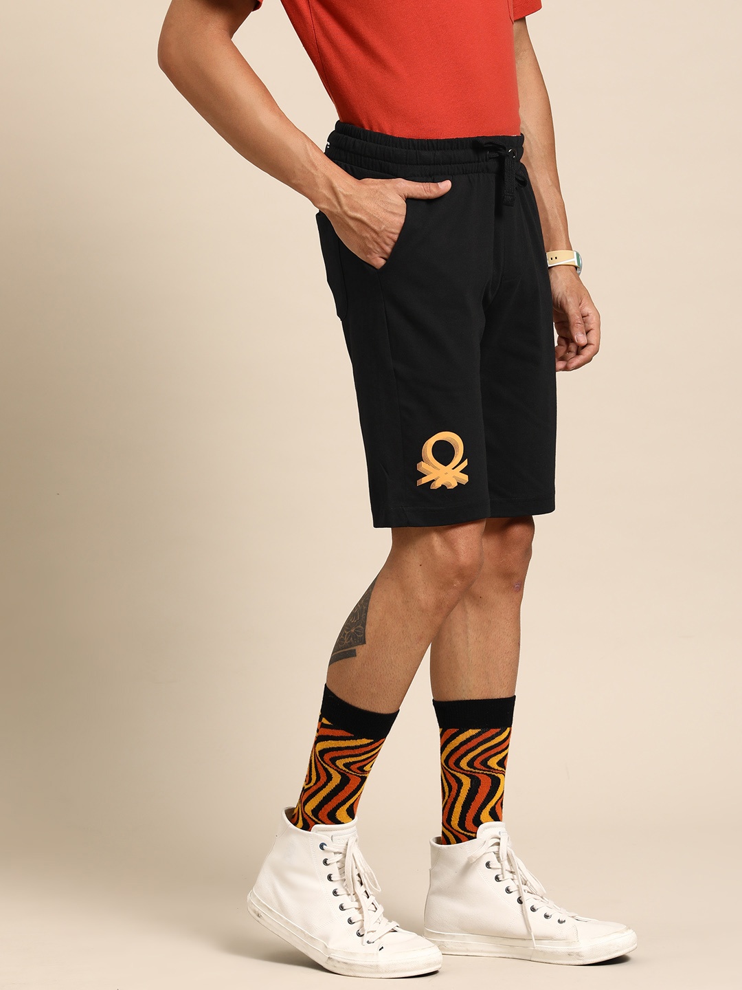 

United Colors of Benetton Men Pure Cotton Slim Fit Jersey Shorts, Black