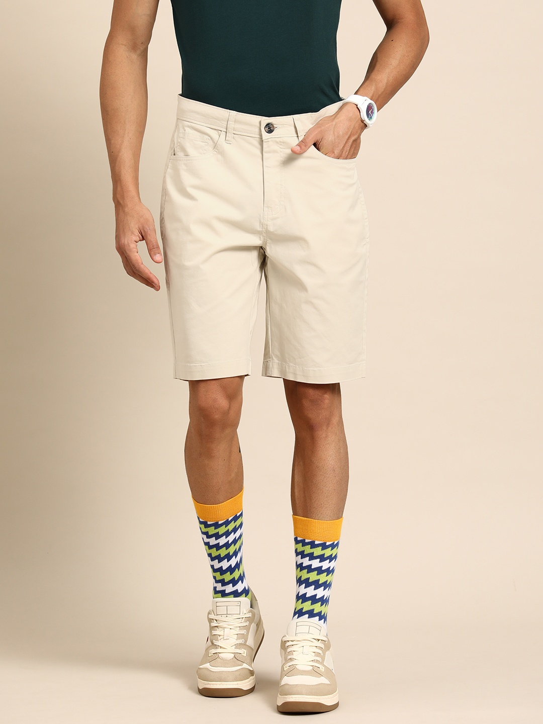 

United Colors of Benetton Men Slim Fit Twill Shorts, Beige