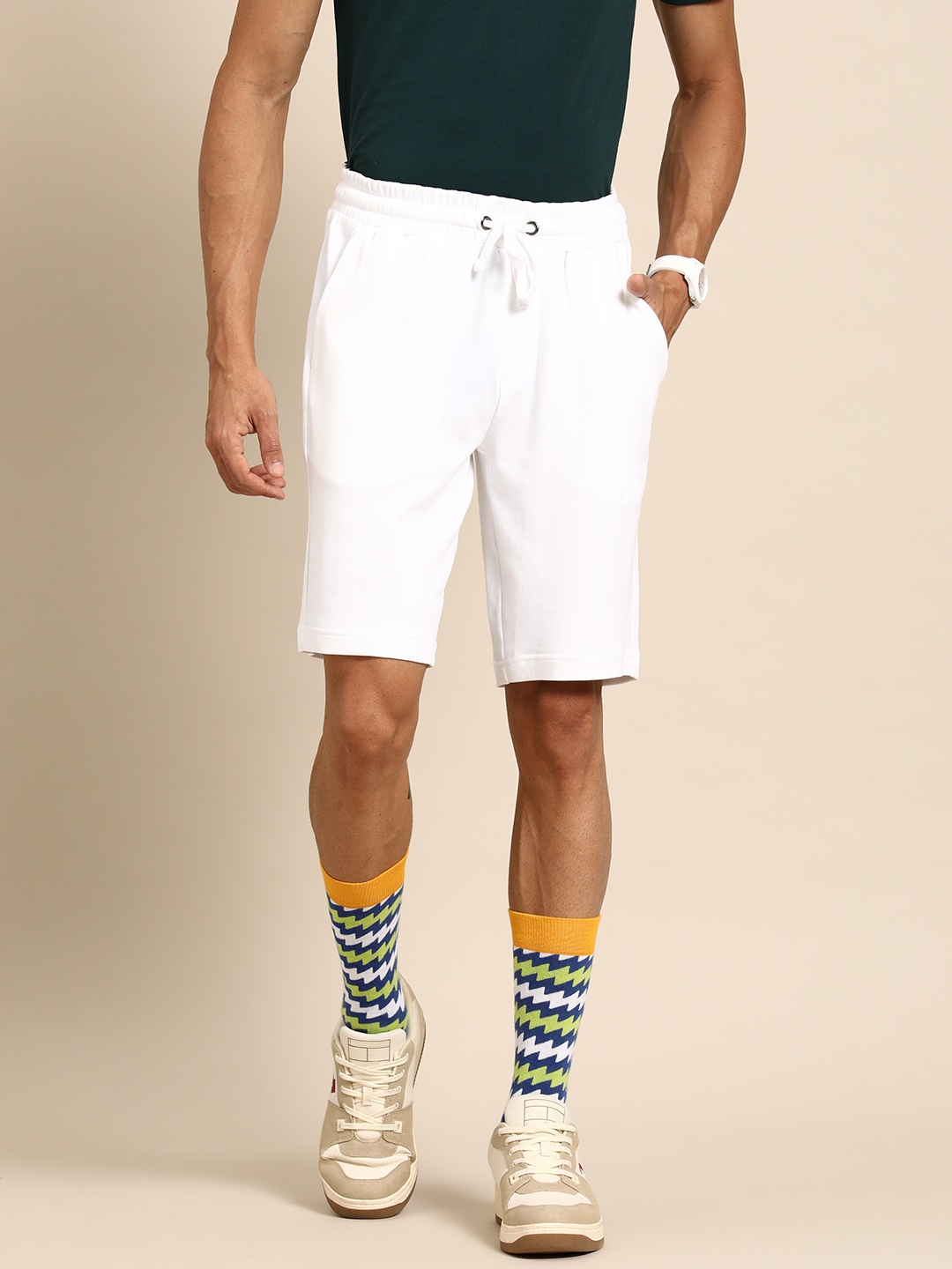 

United Colors of Benetton Men Pure Cotton Slim Fit Shorts, White