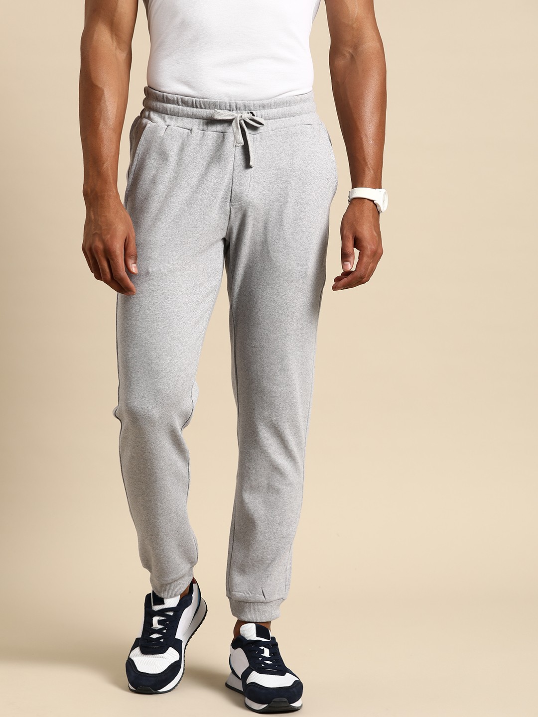 

United Colors of Benetton Men Pure Cotton Joggers, Grey melange